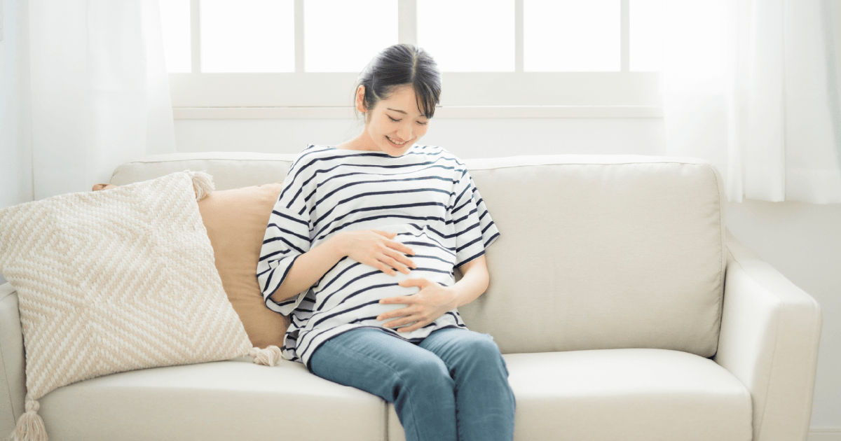 笑顔の妊婦さん